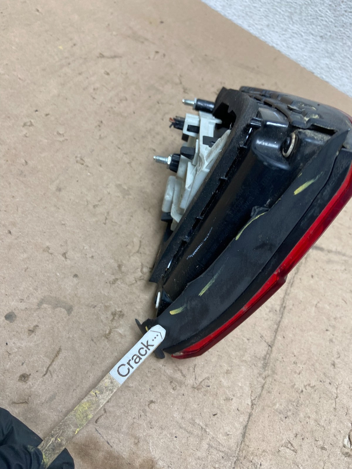 2015 - 2018 Volkswagen Jetta Right Passenger Side Tail Light Inner AG5662 DW4
