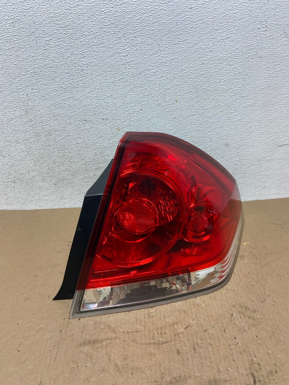 2006 - 2012 Chevrolet Impala Tail Light Right Passenger RH Side AD7769 LK0