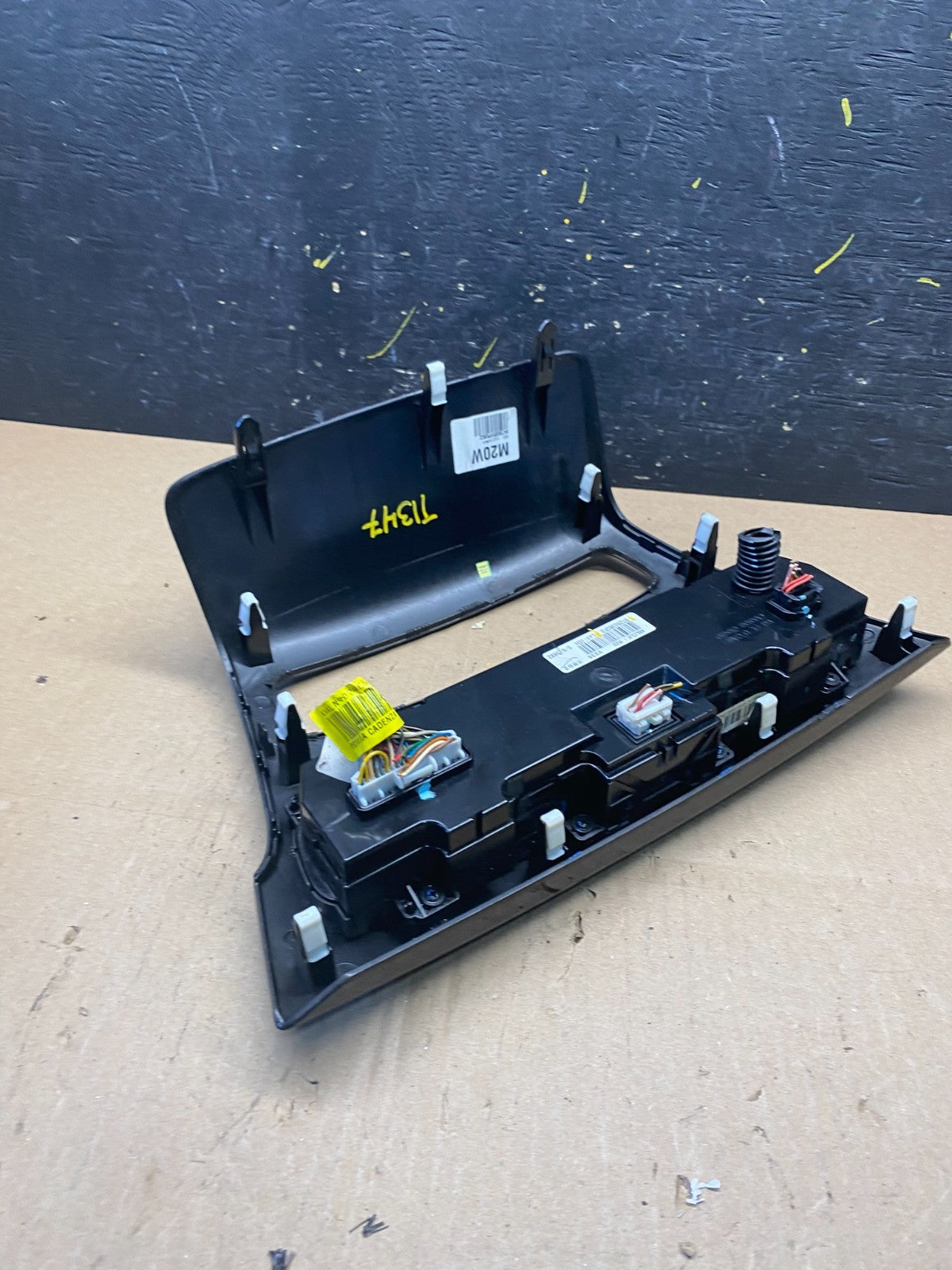 2014 2015 2016 Kia Cadenza  AC Heat Temperatue Climate Control Switch T1347 DG4