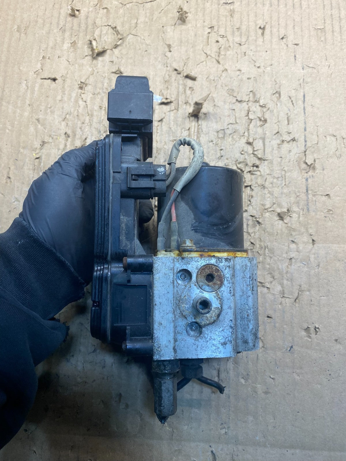 2006 2007 Ford E250 E350 Econoline Anti-Lock ABS Antilock Brake Pump W3965 DG1