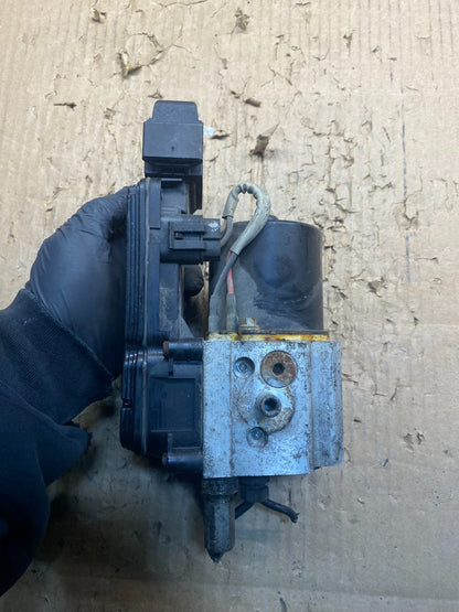 2006 2007 Ford E250 E350 Econoline Anti-Lock ABS Antilock Brake Pump W3965 DG1