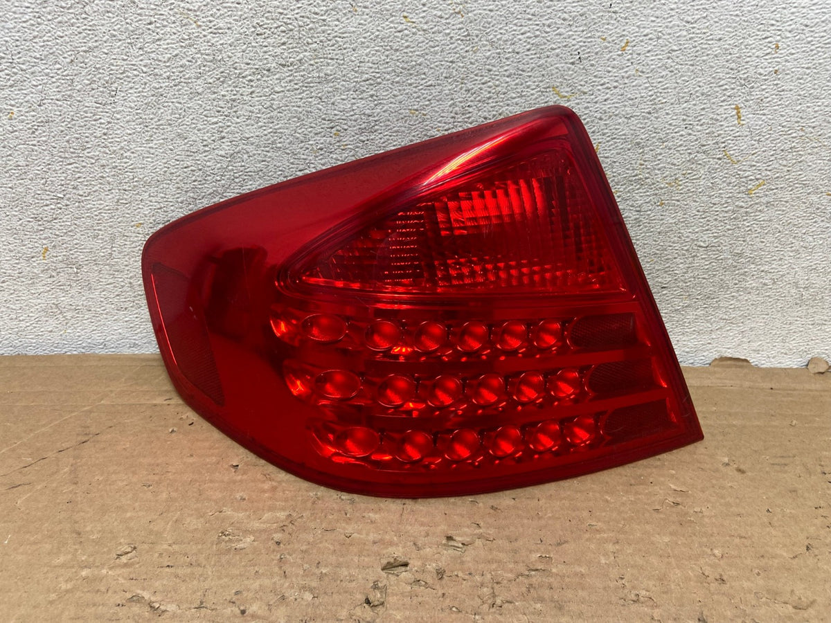 2003-2004 Infiniti G35 Left Driver Lh Side Tail Light AH9177 LK0