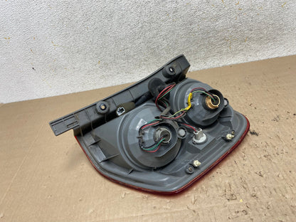 2003 2004 2005 Honda Pilot Left Driver LH Side Tail Light AI2455 LK6