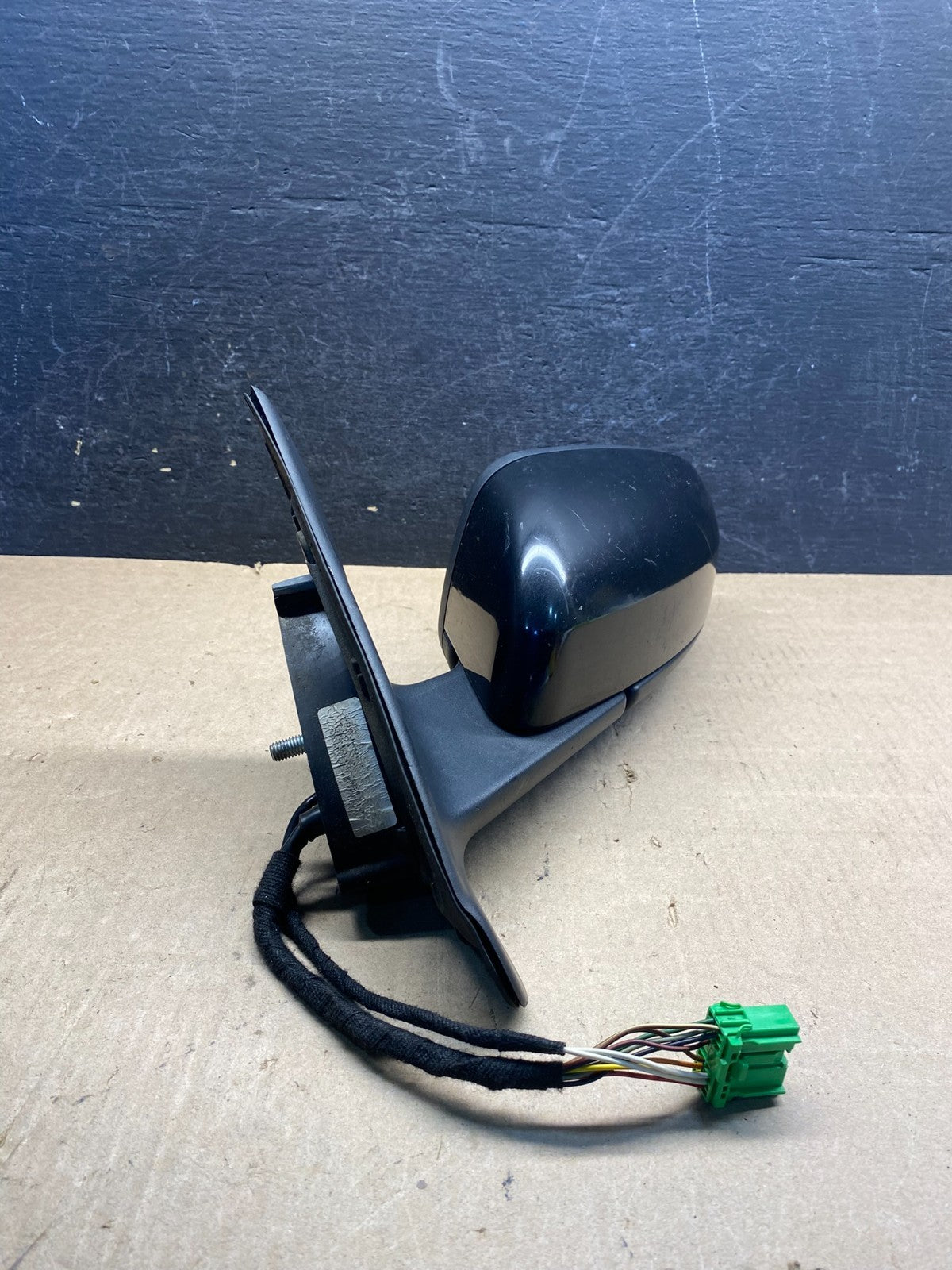2000 to 2004 Volvo V70 Left Driver Side Mirror E11015846 AG3449 MS1