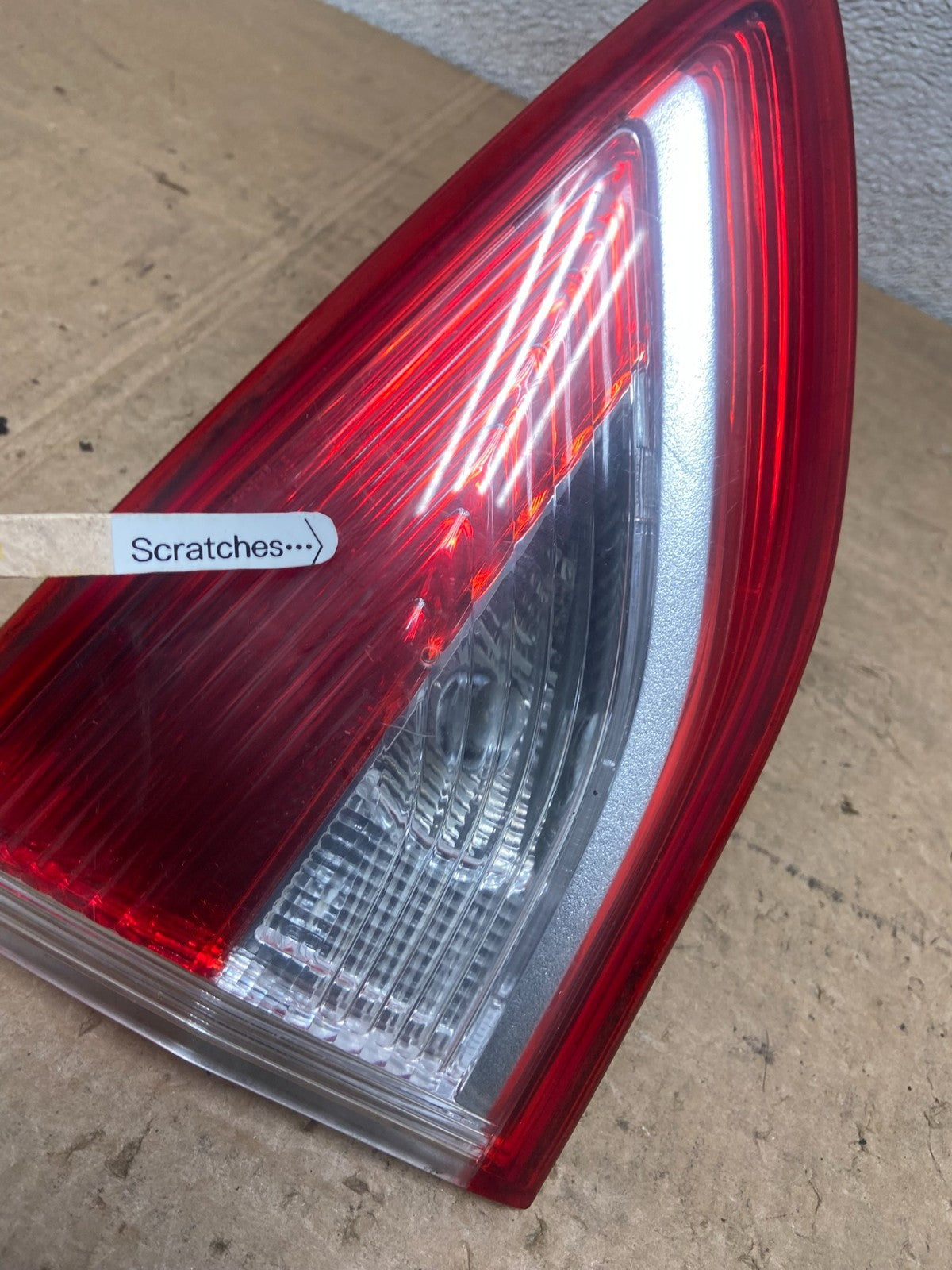 2013 to 2016 Ford Escape Left Driver LH Side Inner Tail Light OEM Y6744 DW3