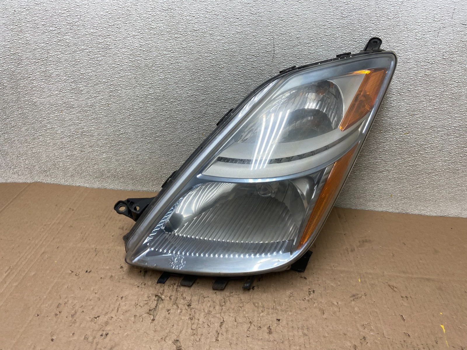 2006-2009 Toyota Prius Left Driver LH Side Blue Headlight Halogen Oem Y0443 GD0