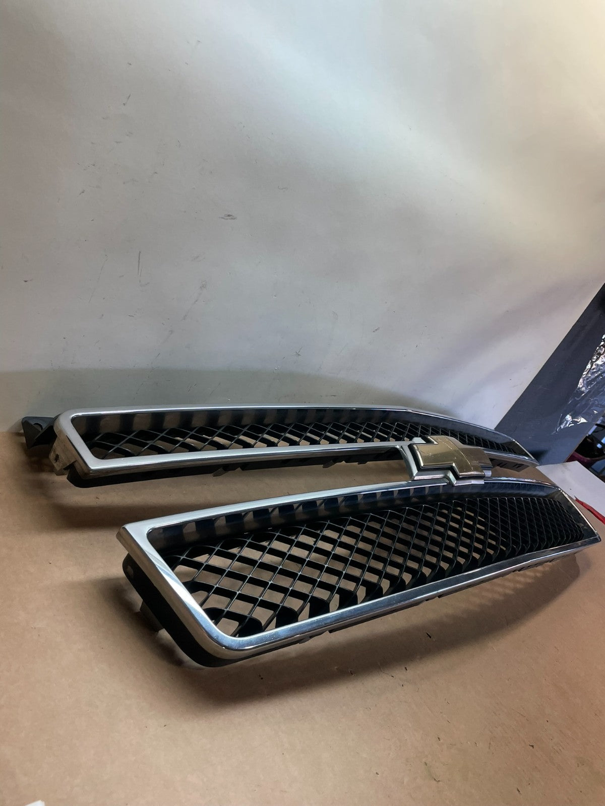 2007 to 2014 Chevrolet Tahoe Suburban Lower Upper Grill Grille Set aj1240 DG2