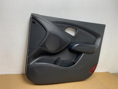 2010 to 2015 Hyundai Tucson Front Right Passenger Side Door Trim Panel AD7682 DG2