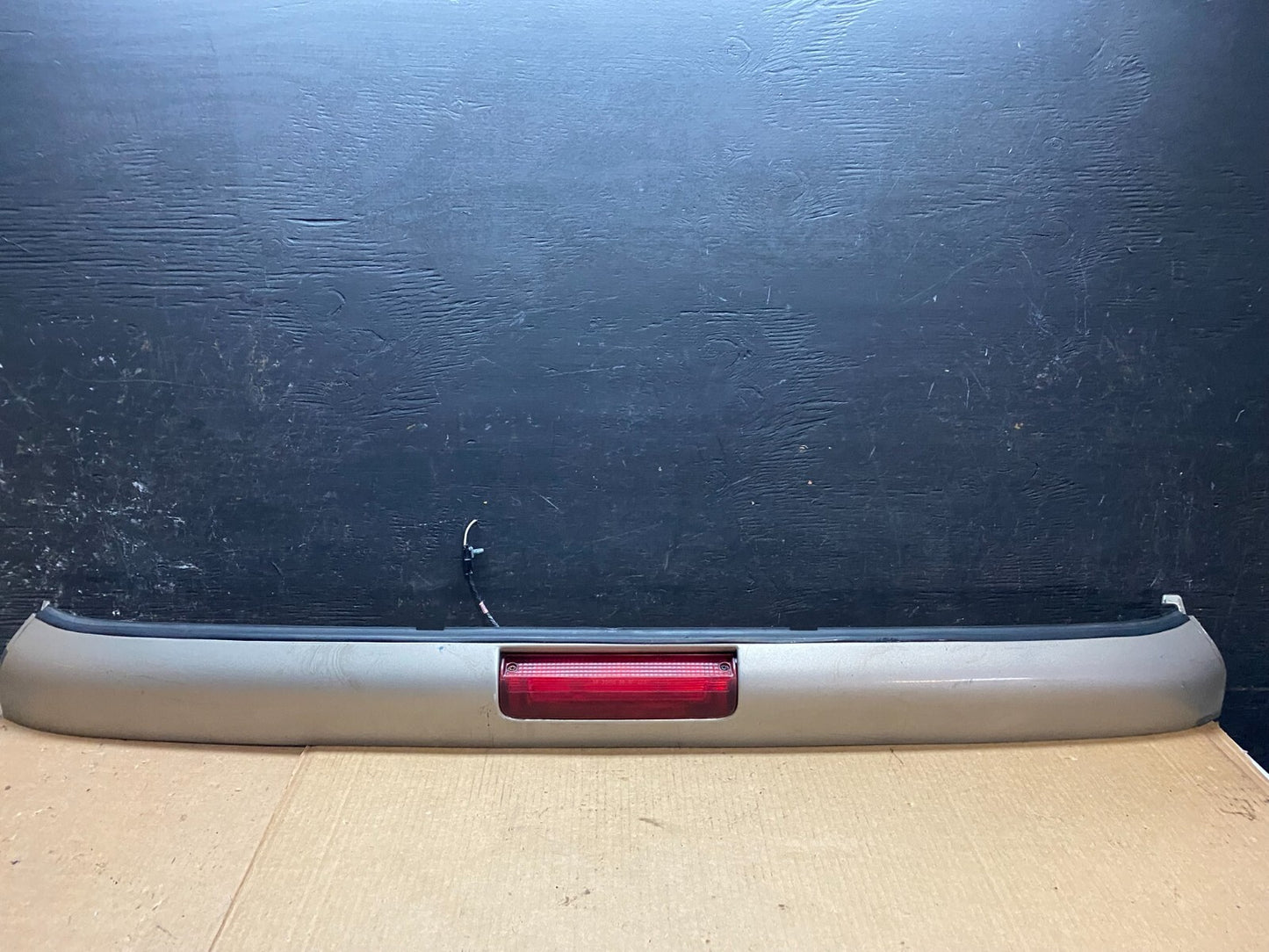 1999 to 2002 Chevrolet Express 3rd Third Brake Light Trim Spoiler G3188 DG10