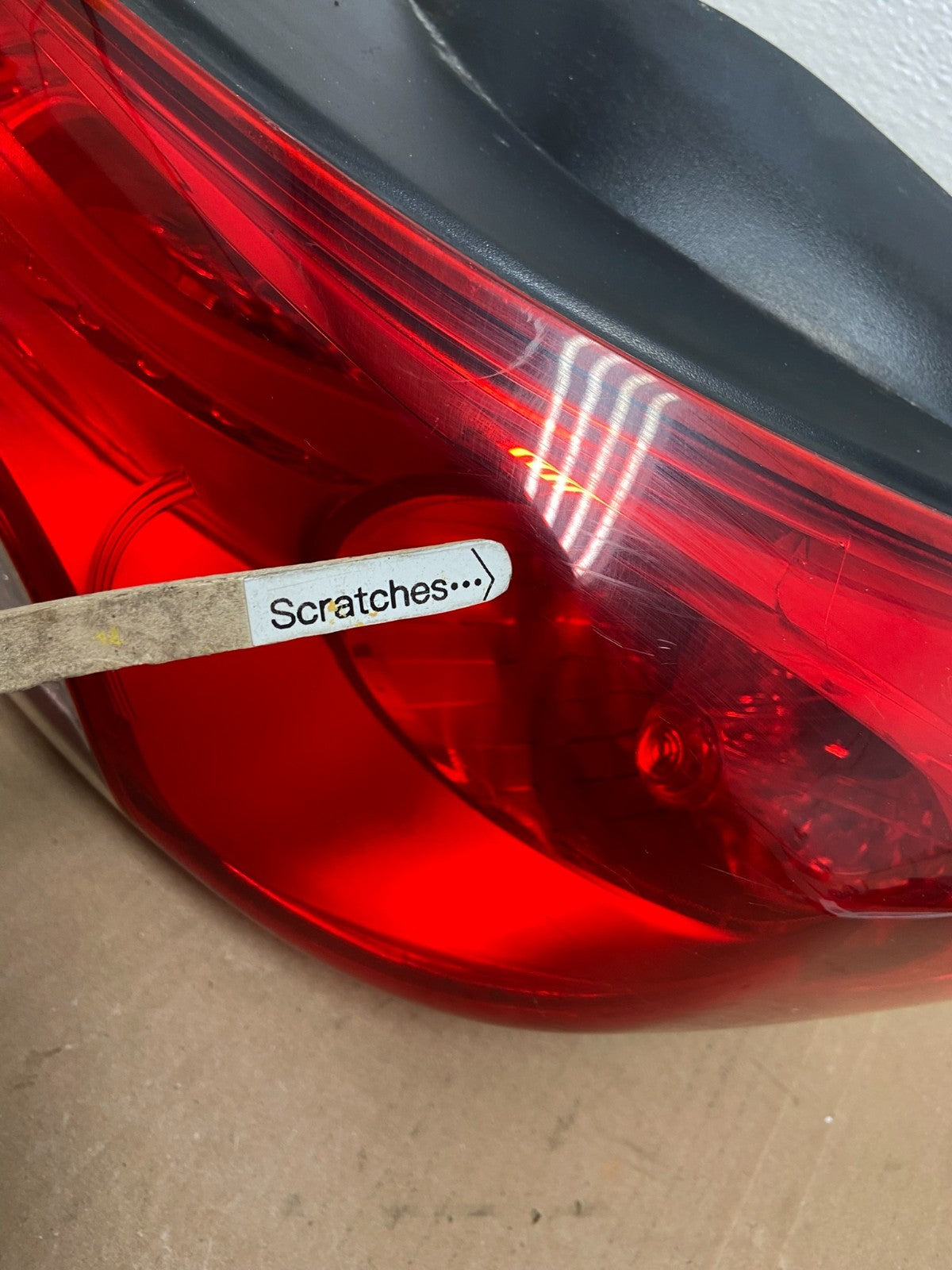 2011 2012 2013 Hyundai Elantra Sedan Right Passenger Tail Light OEM AB6362 DW3