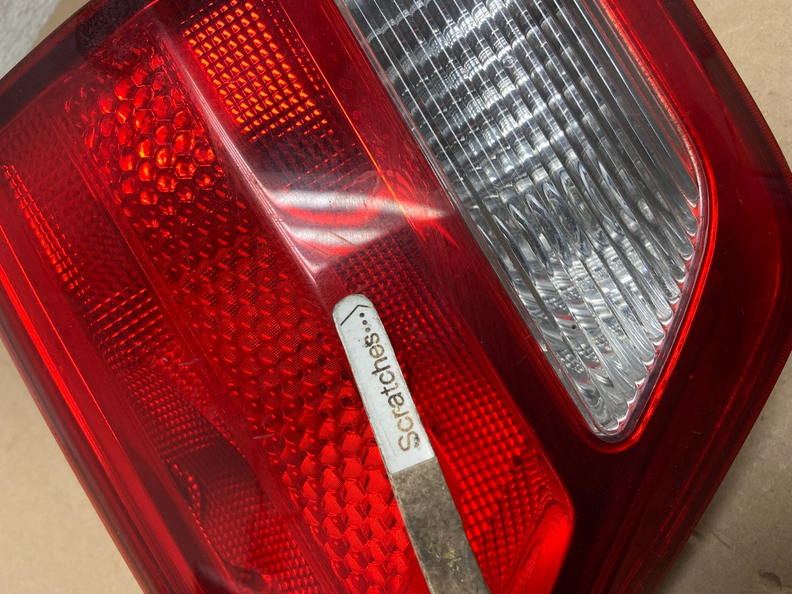 2011-2013 Jeep Grand Cherokee Right Passenger Rh Inner Tail Light AG6593 DW3