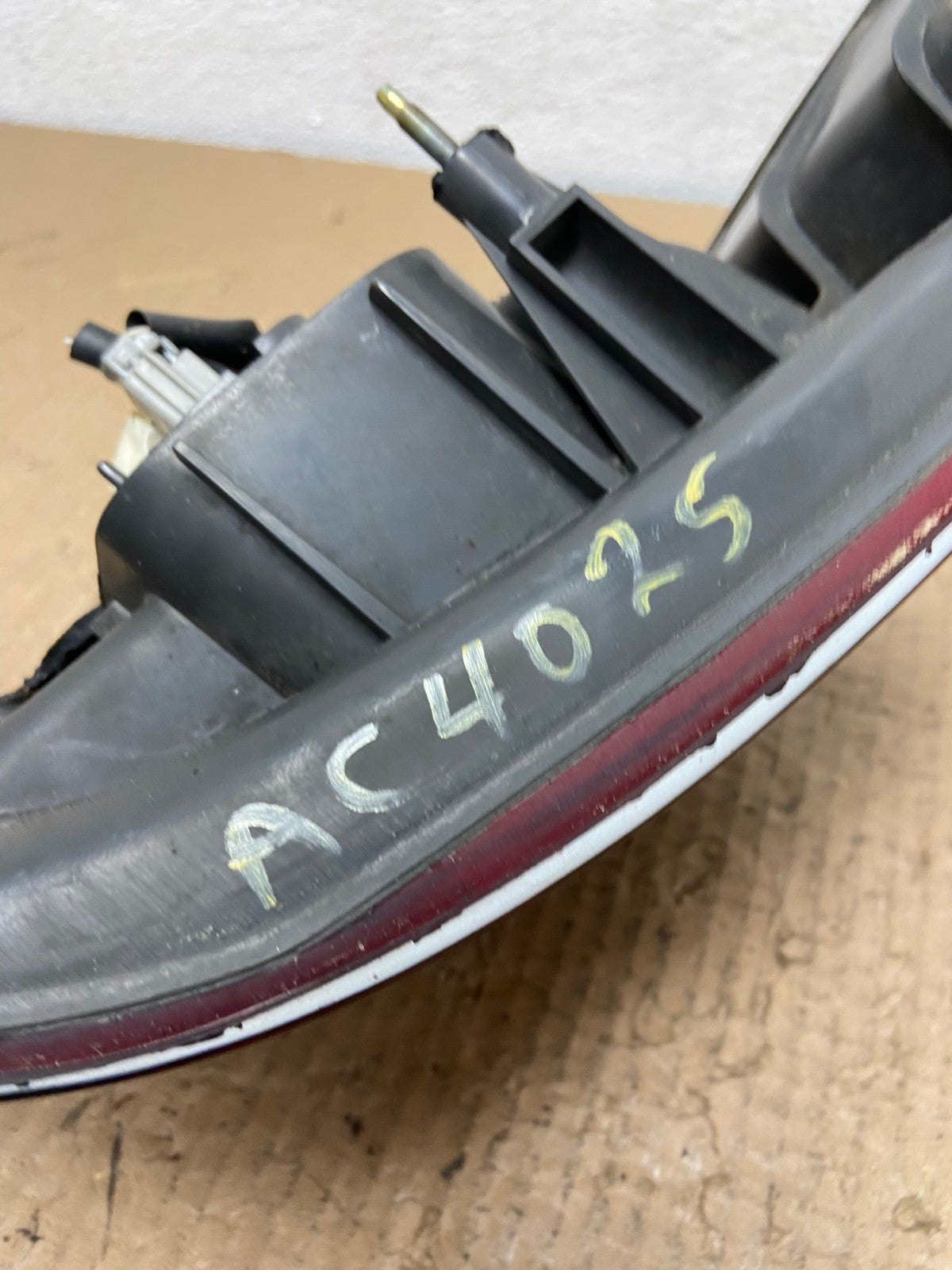 1997 1998 1999 Lexus ES300 Right Passenger RH Side Tail Light OEM AC4025 LK6