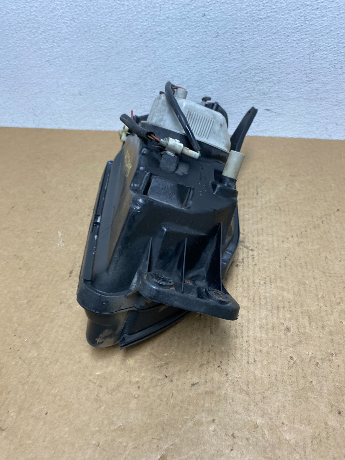 2001-2004 Subaru Legacy Outback Left Driver Lh Side Headlight AC2995 DW6