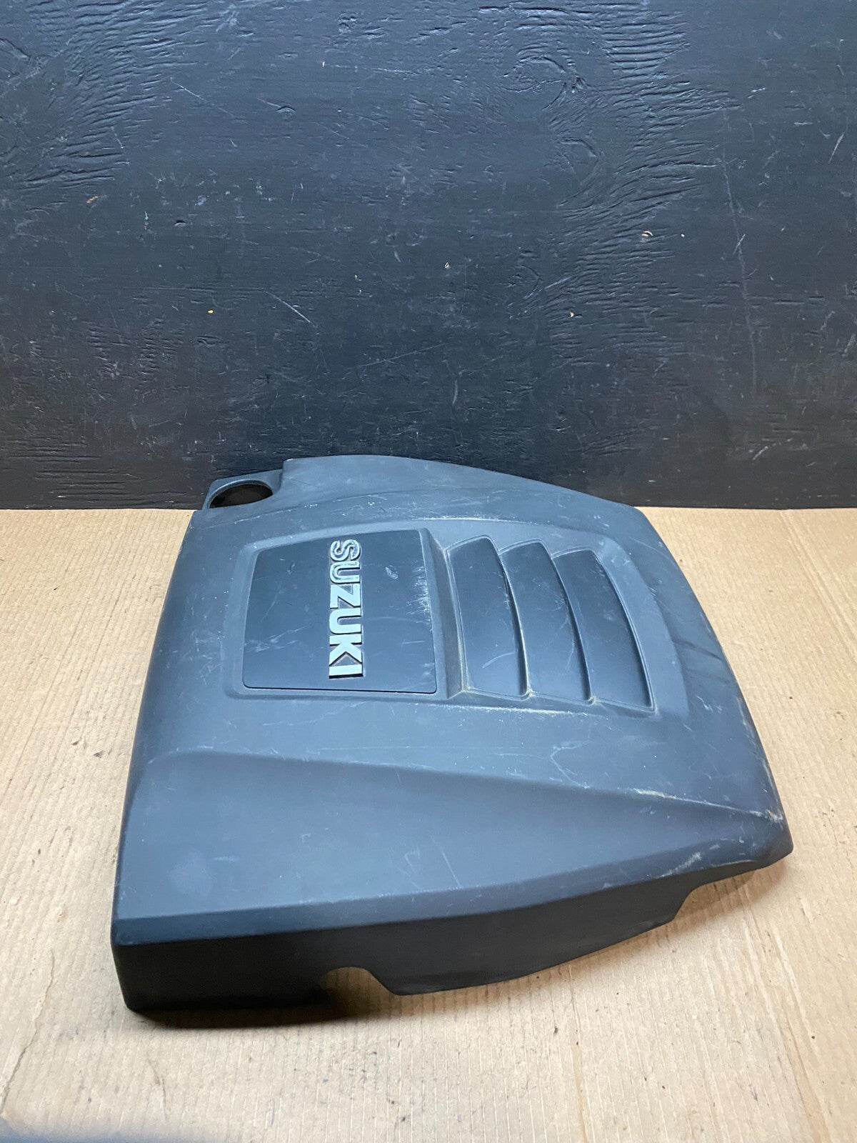 2010 to 2013 Suzuki Kizashi 2.4L Engine Cover F66372