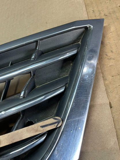 2003 2004 Toyota Avalon Front Upper Grill Grille OEM AB7595 DG4