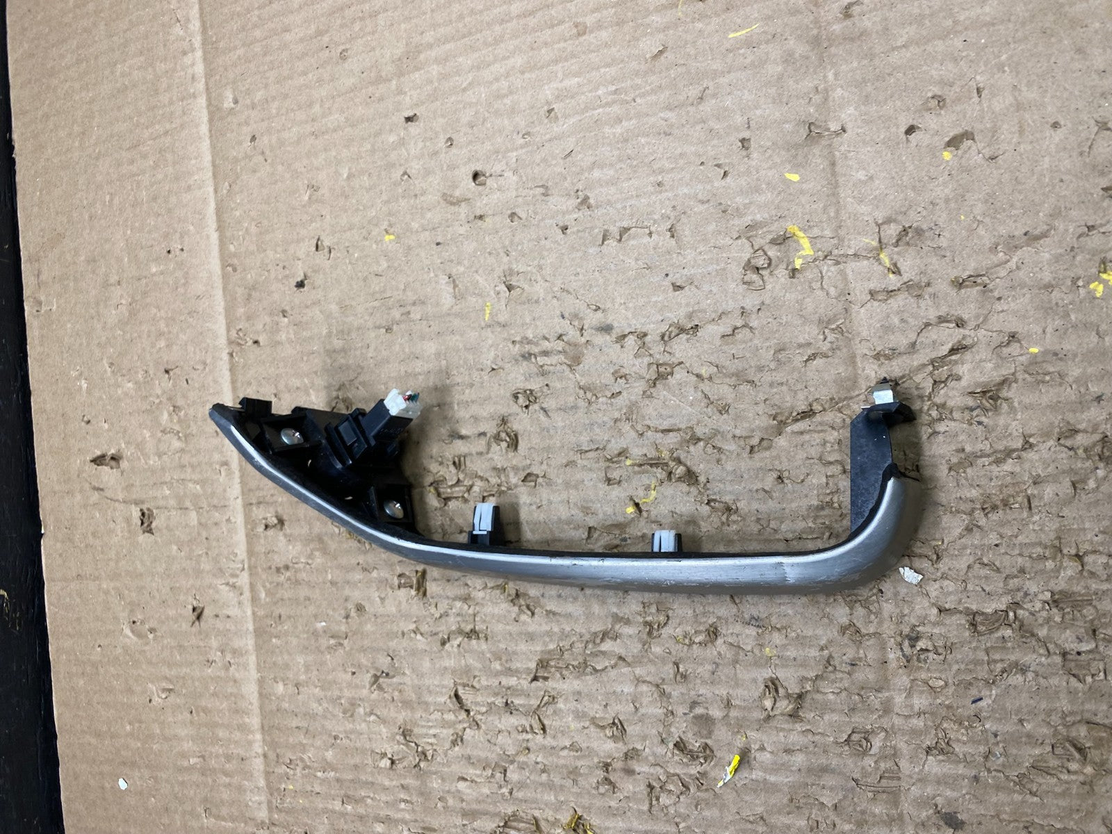 2009-2010 Nissan Murano Dash Trim Panel With Hazard Buttom Switch OEM V1731 DG2