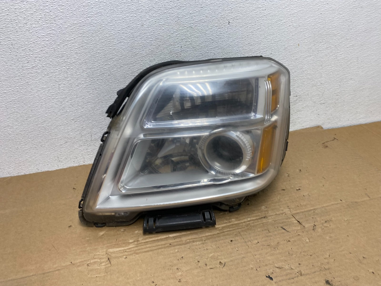 2010 to 2015 GMC Terrain Halogen Left Driver Lh Side Headlight TYC AD4031 DW0
