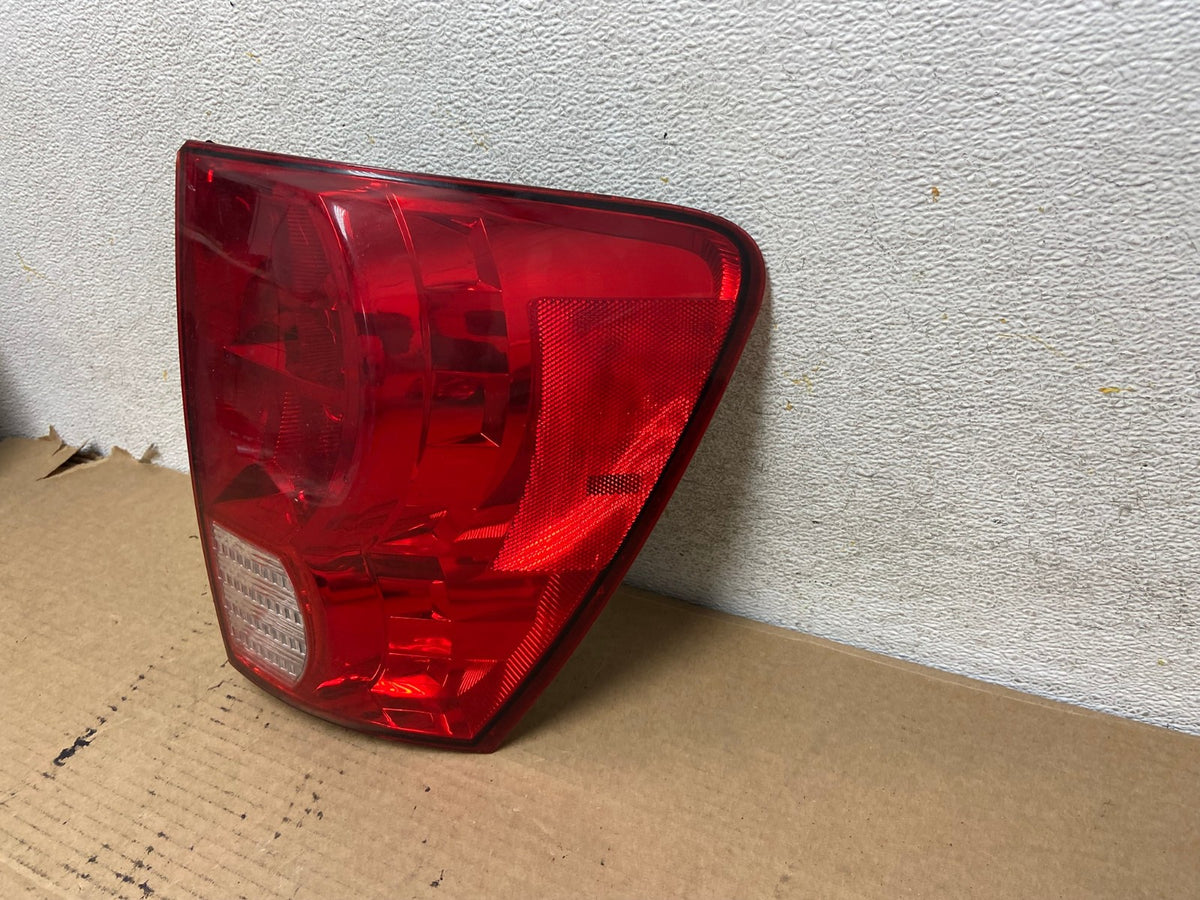 2006-2009 Pontiac Torrent Right Passenger Rh Side Tail Light AH4036 LK2