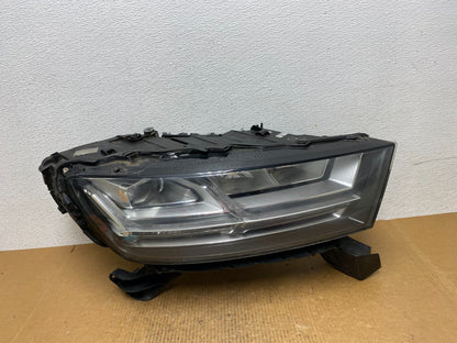 Complete! 2017 to 2019 Audi Q7 Right Passenger Side Headlight AE12170