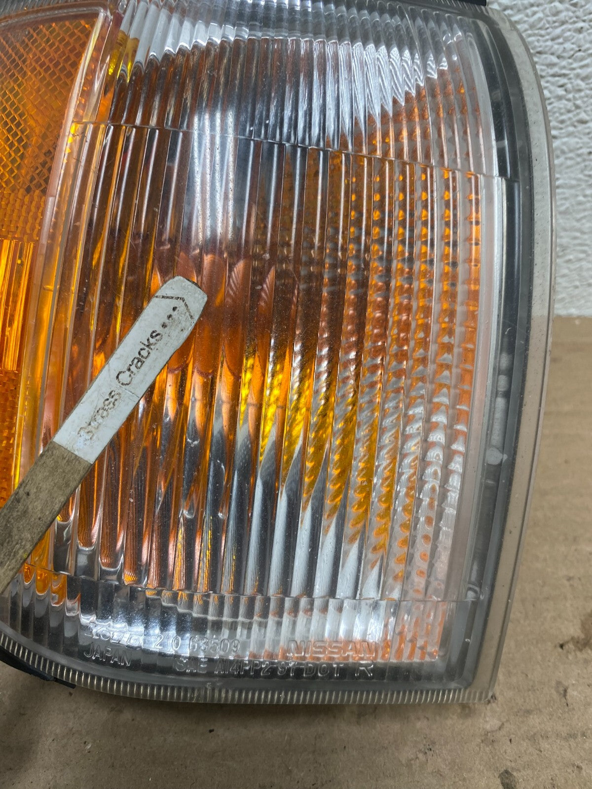 1999 - 2004 Nissan Pathfinder Passenger Corner Park Light Turn Signal N9292 DW3