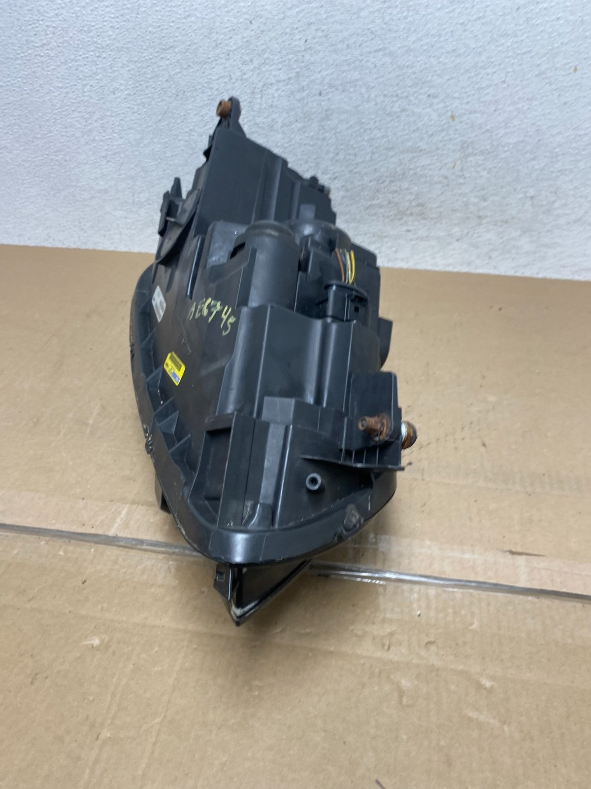 2012-2015 Volkswagen Passat Left Driver LH Side Halogen Headlight TYC AE6745 DW7