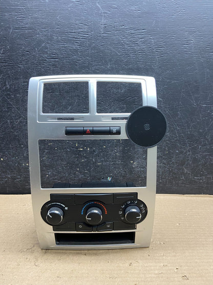 2008 - 2010 Dodge Charger Dash Climate Temperature Control Radio Bezel AH3996 DG0