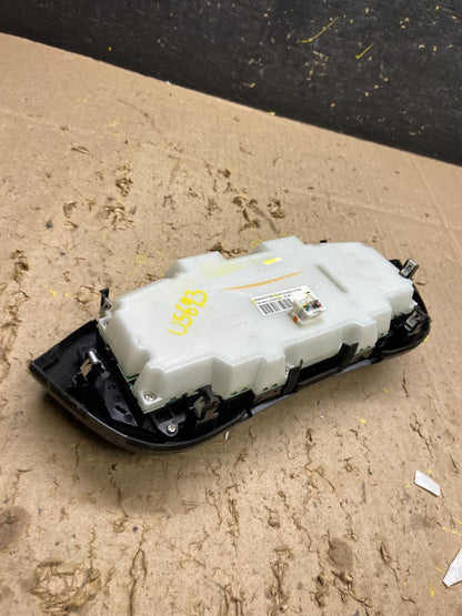 2011 2012 2013 Nissan Juke  A/C Temperature Climate Control U5693 DG4