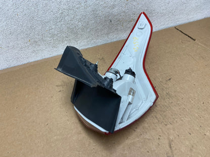2013 to 2016 Ford Escape Left Driver LH Side Tail Light AI3537 LK6