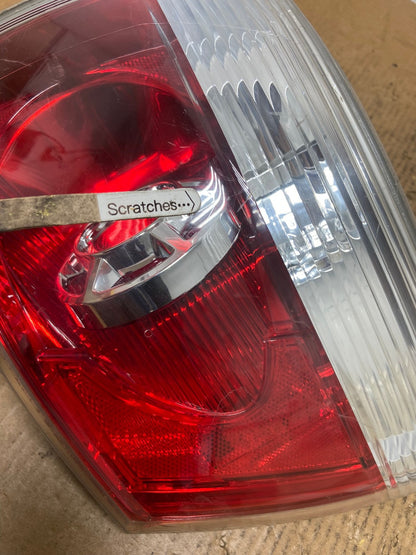 2007 to 2012 GMC Acadia Halogen Tail Light Right Passenger RH Side AE2639 LK3