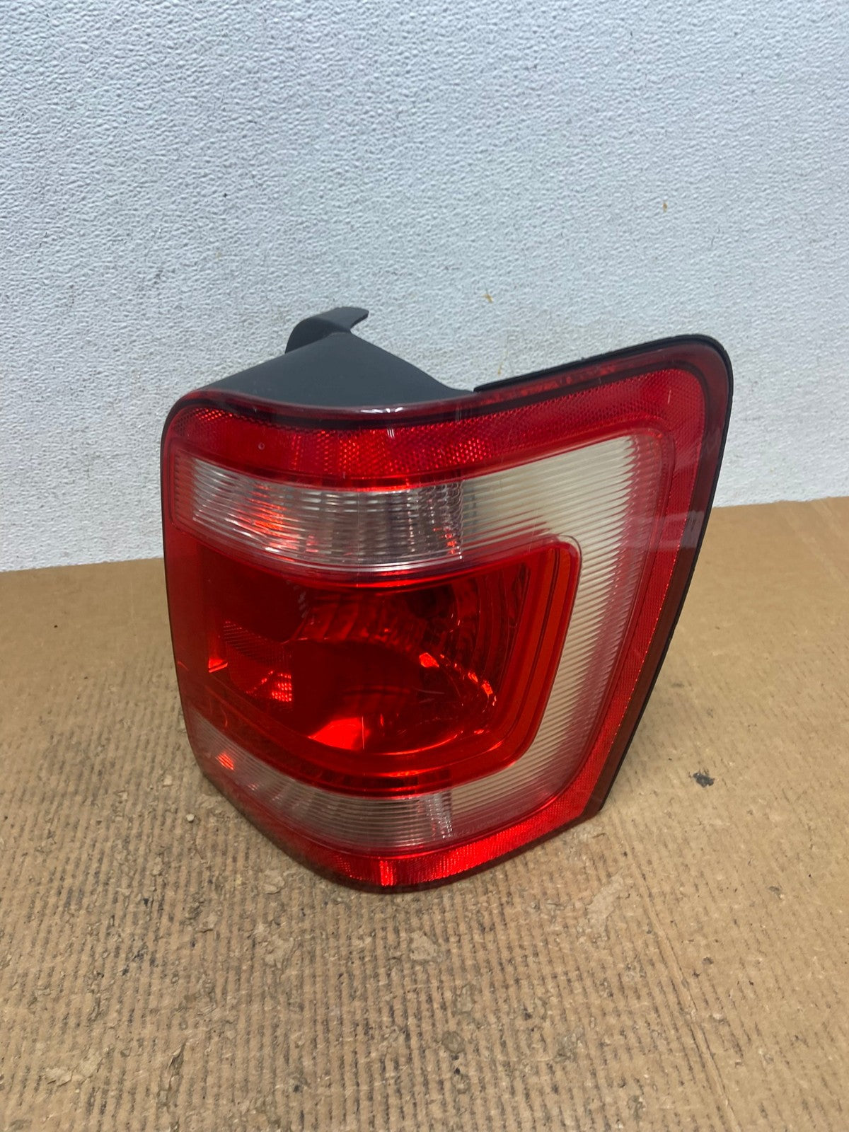 2008 to 2012 Ford Escape Right Passenger RH Side Tail Light AE2820 LK0