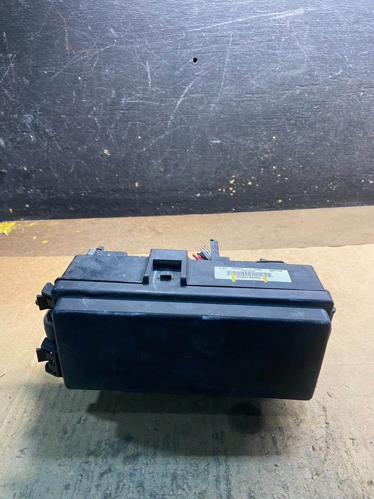 2007 Jeep Grand Cherokee Integrated Power Fuse Box 04692109ac Y4223 DG4