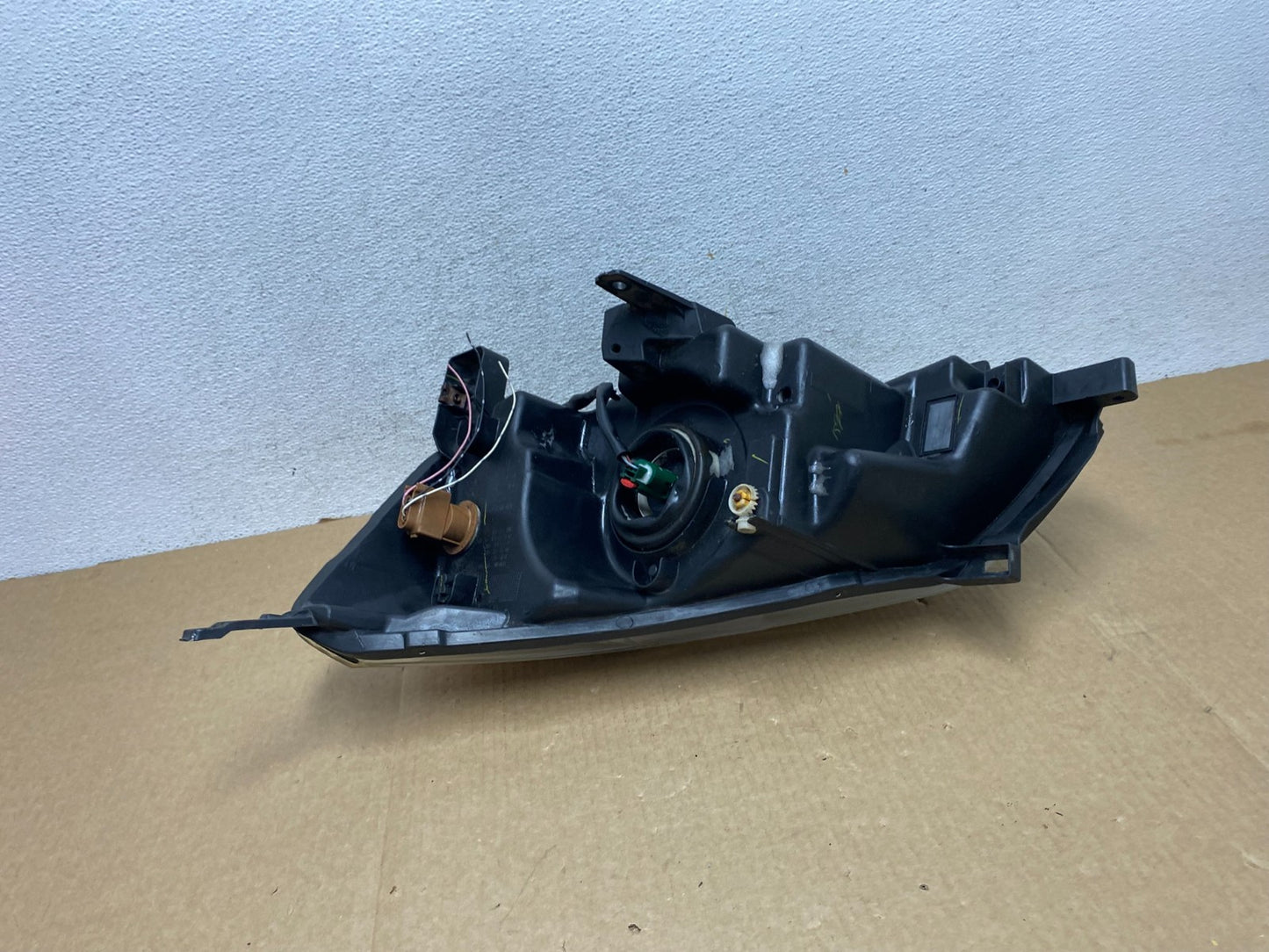 2013 to 2021 Nissan NV200 Right Passenger RH Halogen Headlight AF9530 DW5