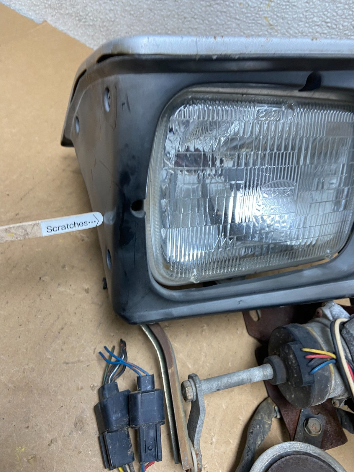 1983 - 1989 Mitsubishi Starion Right Passenger RH Headlight Oem Z6667 DG3