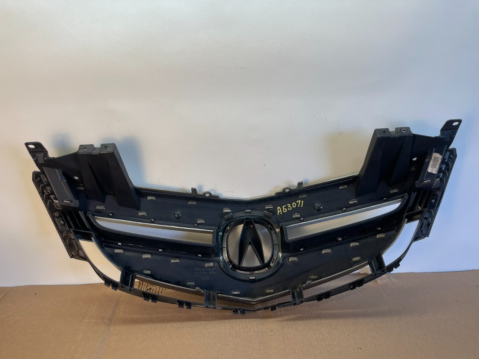 2007 2008 2009 Acura MDX Front Upper Grill Grille Emblem ag3071 DG3
