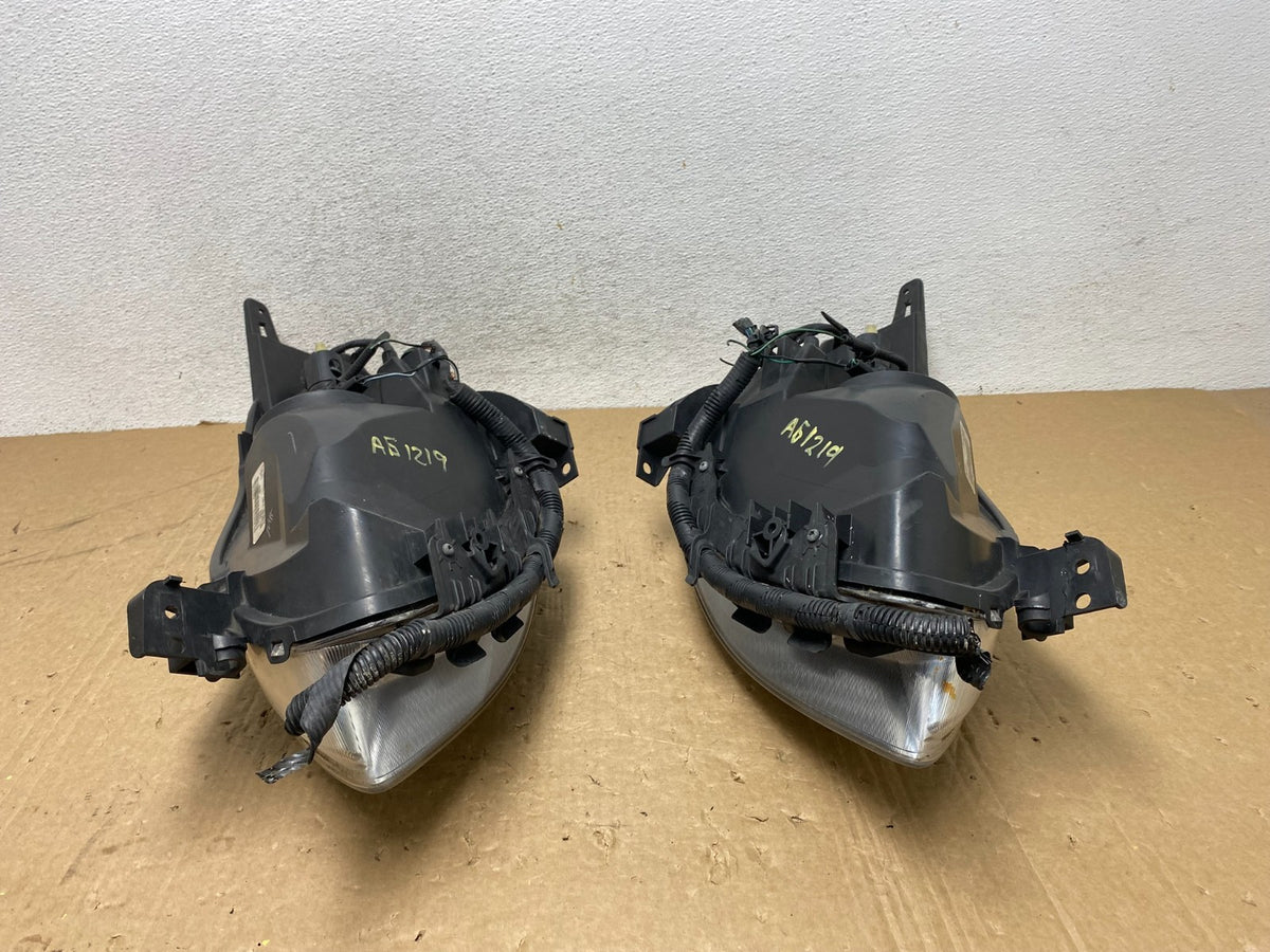 Sedan 2010 2011 2012 Nissan Altima Headlights Halogen Left+Right Side AG1219 DW11