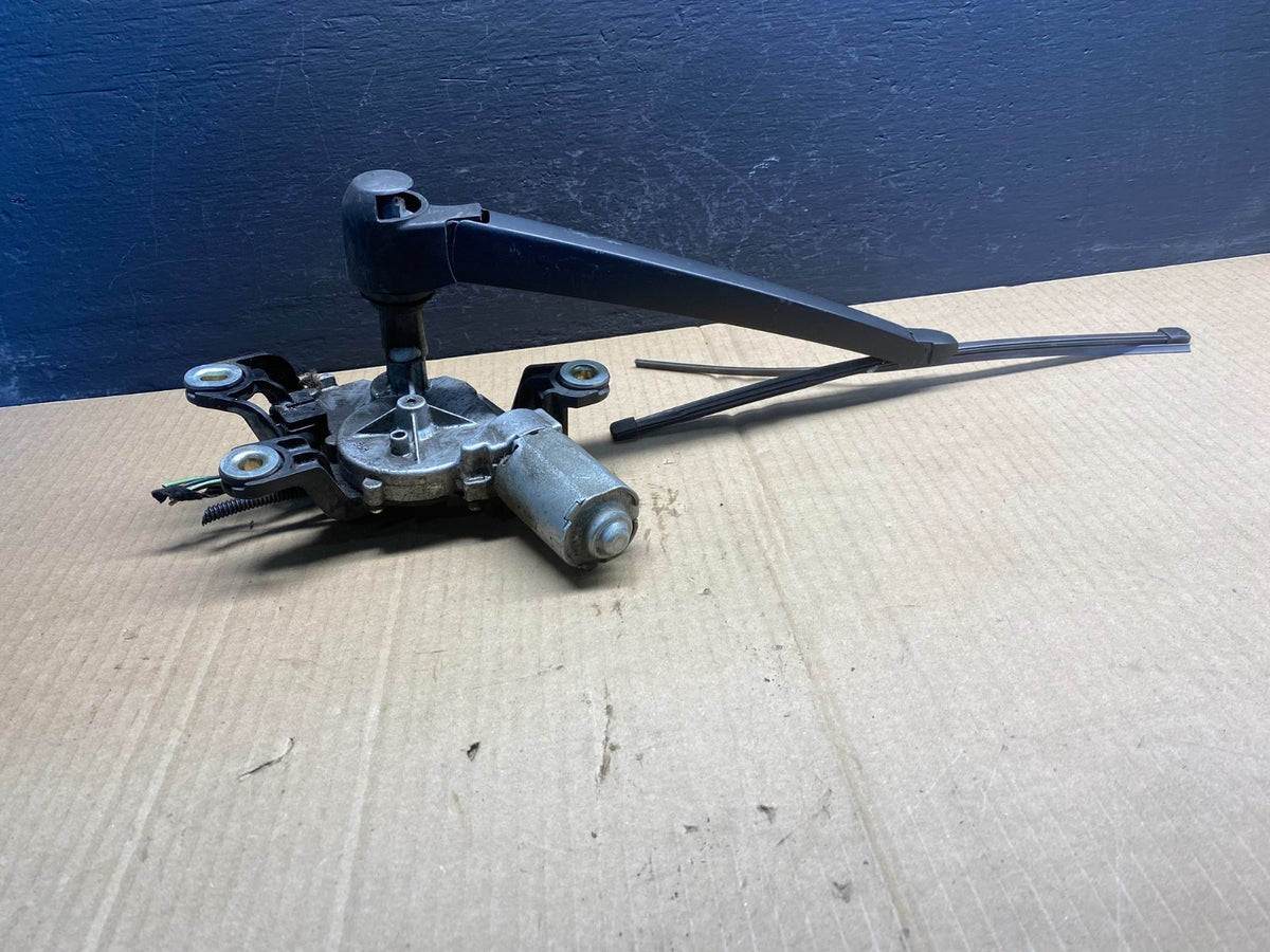 2010 to 2013 Volkswagen Jetta Rear Windshield Wiper Motor AC0874 DG1