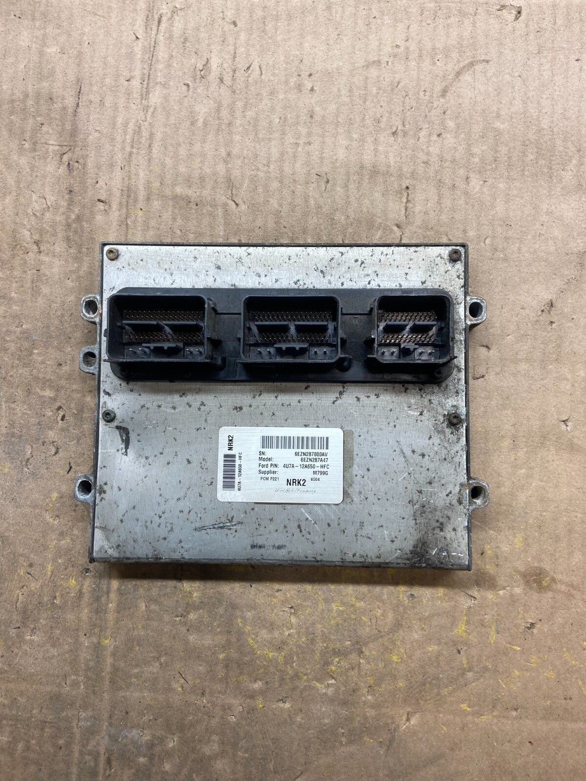 2004 Ford F-150 F150 4.6L Engine Control Computer 4u7a-12a650-hfc E5388  DG10