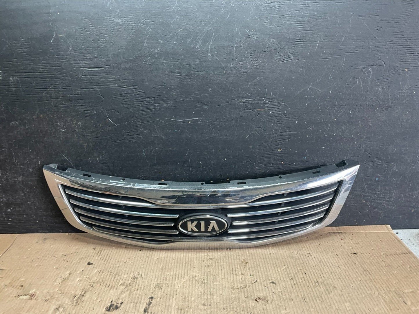 2009 to 2010 Kia Optima Front Upper Grill Grille OEM Y9705 DG0