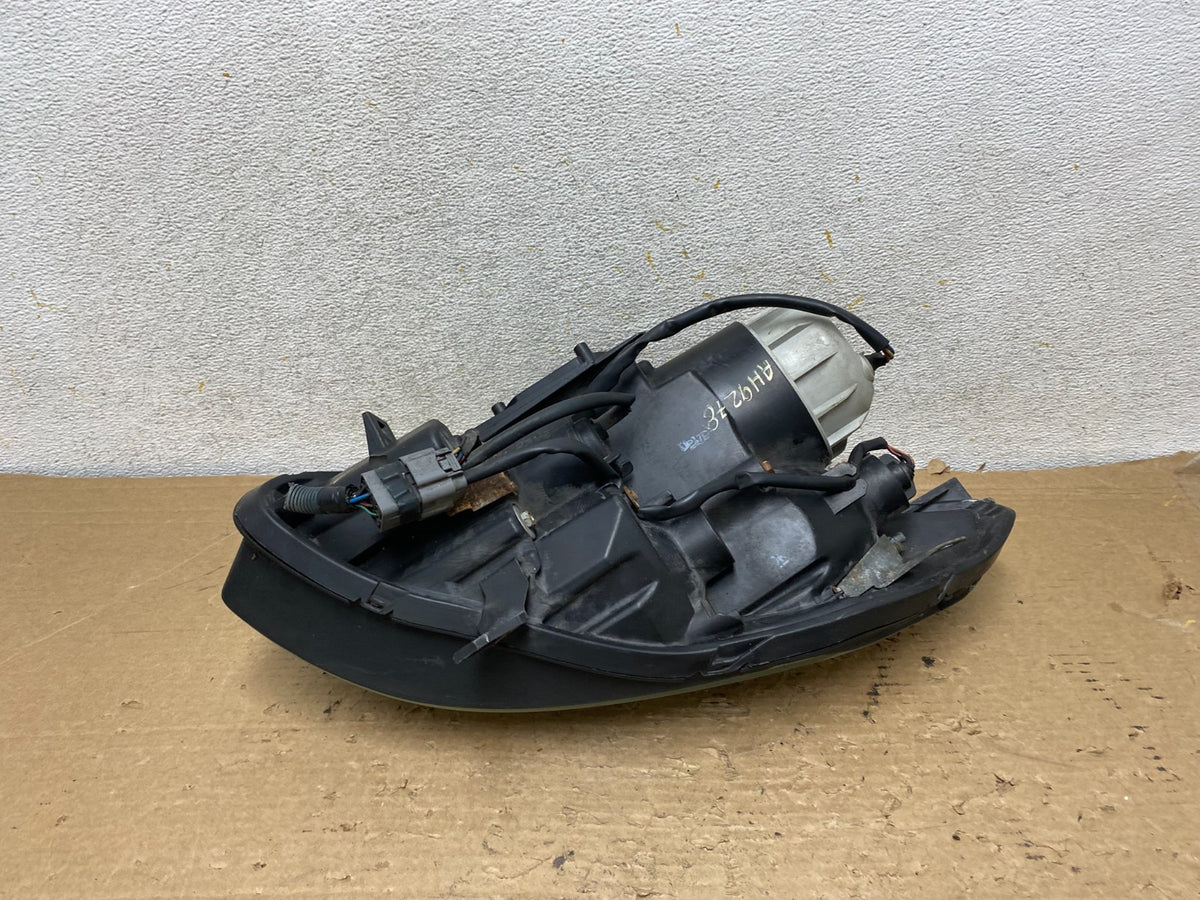 2004 to 2006 Nissan Maxima Left Driver Side Headlight Halogen AH9278 DW4