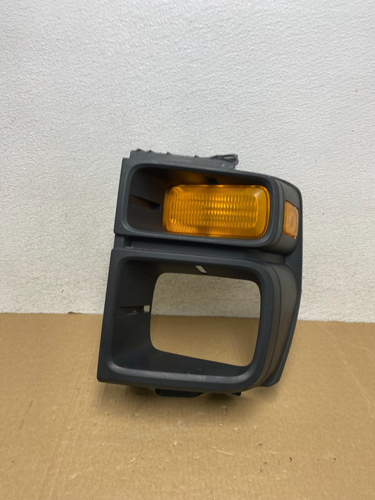 2008-2017 Ford E150 E250 E350 Van Left Side Headlight Bezel Trim AF9939 DW0