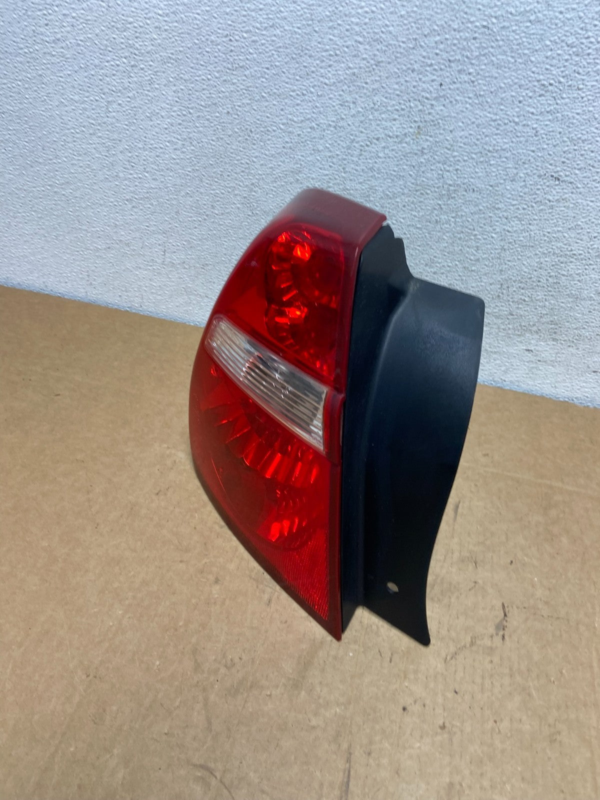 2004 to 2008 Chevrolet Malibu Left Driver Lh Side Tail Light AD6055 DW1