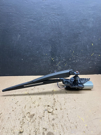 2011 to 2014 Ford Edge Licnoln MKX Rear Windshield Wiper Motor T8643 DG3