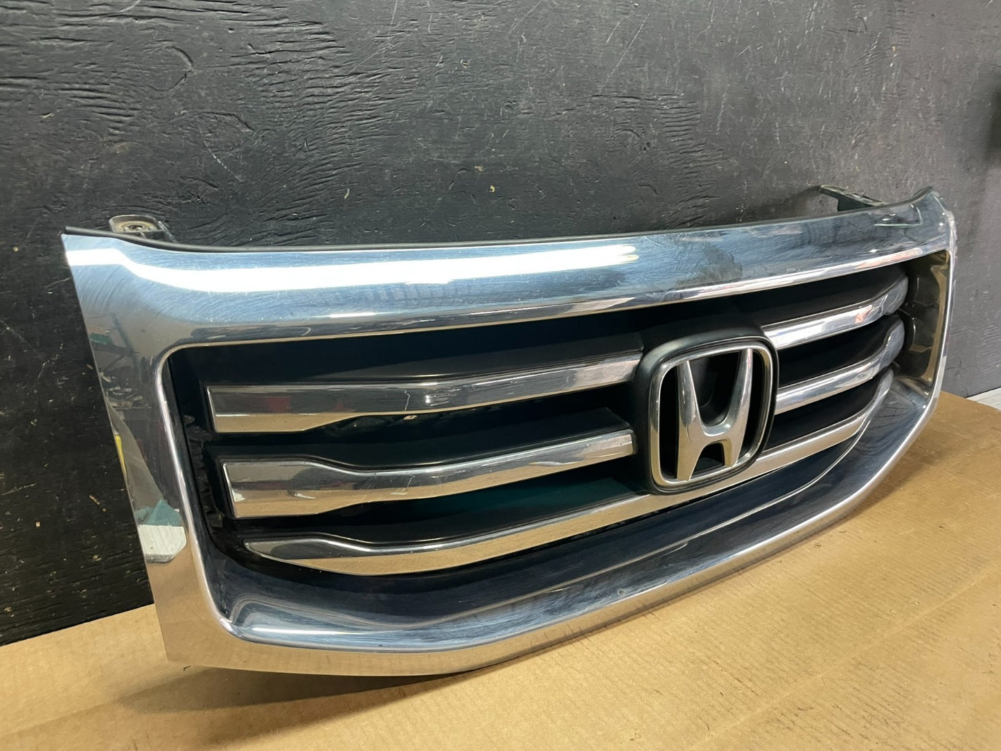 2012 to 2015 Honda Pilot Front Upper Grill Grille AE3755 DG1