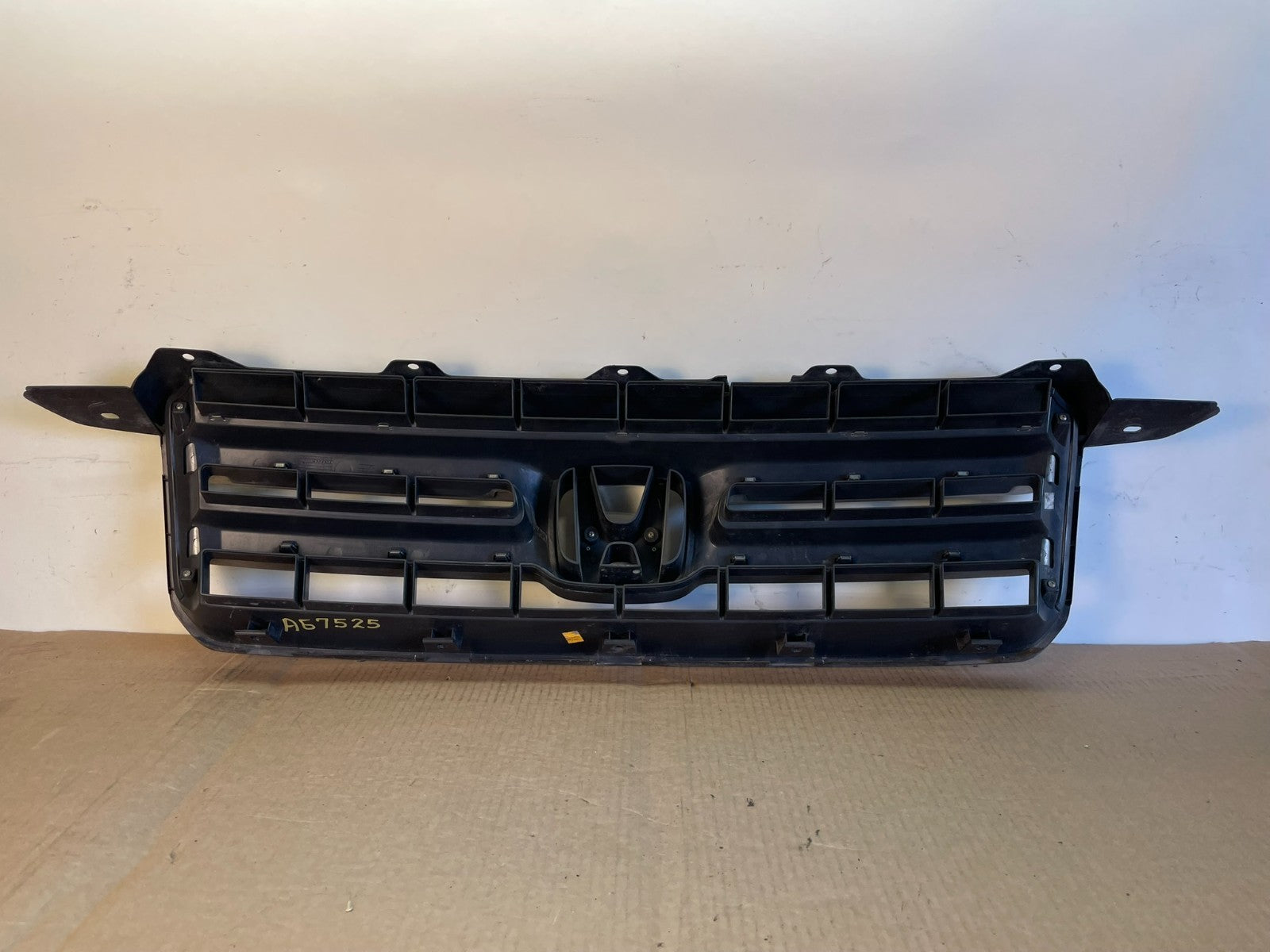 2006 to 2008 Honda Pilot Front Upper Grill Grille AG7525 DG3