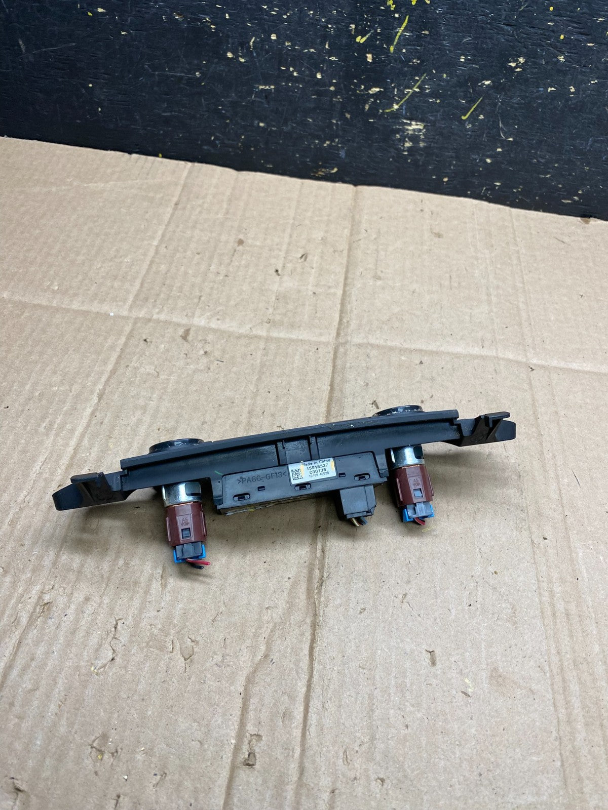 2007 - 2014 Chevrolet Tahoe Yukon Pedal Traction Control Switch OEM AA4733 DG3
