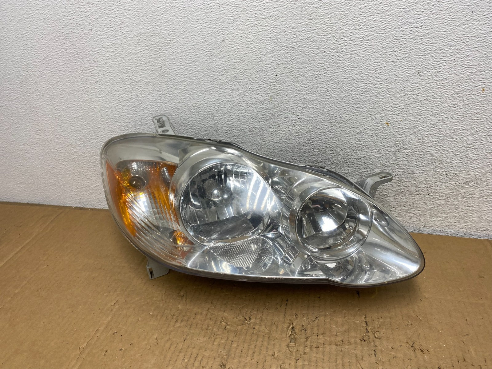 2005 to 2008 Toyota Corolla Right Passenger RH side Headlight TYC AD1084 DW0