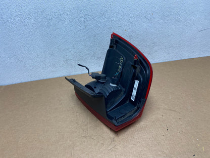 2007 - 2012 Ford Expedition Right Passenger Rh Side Tail light AD6064 DW6