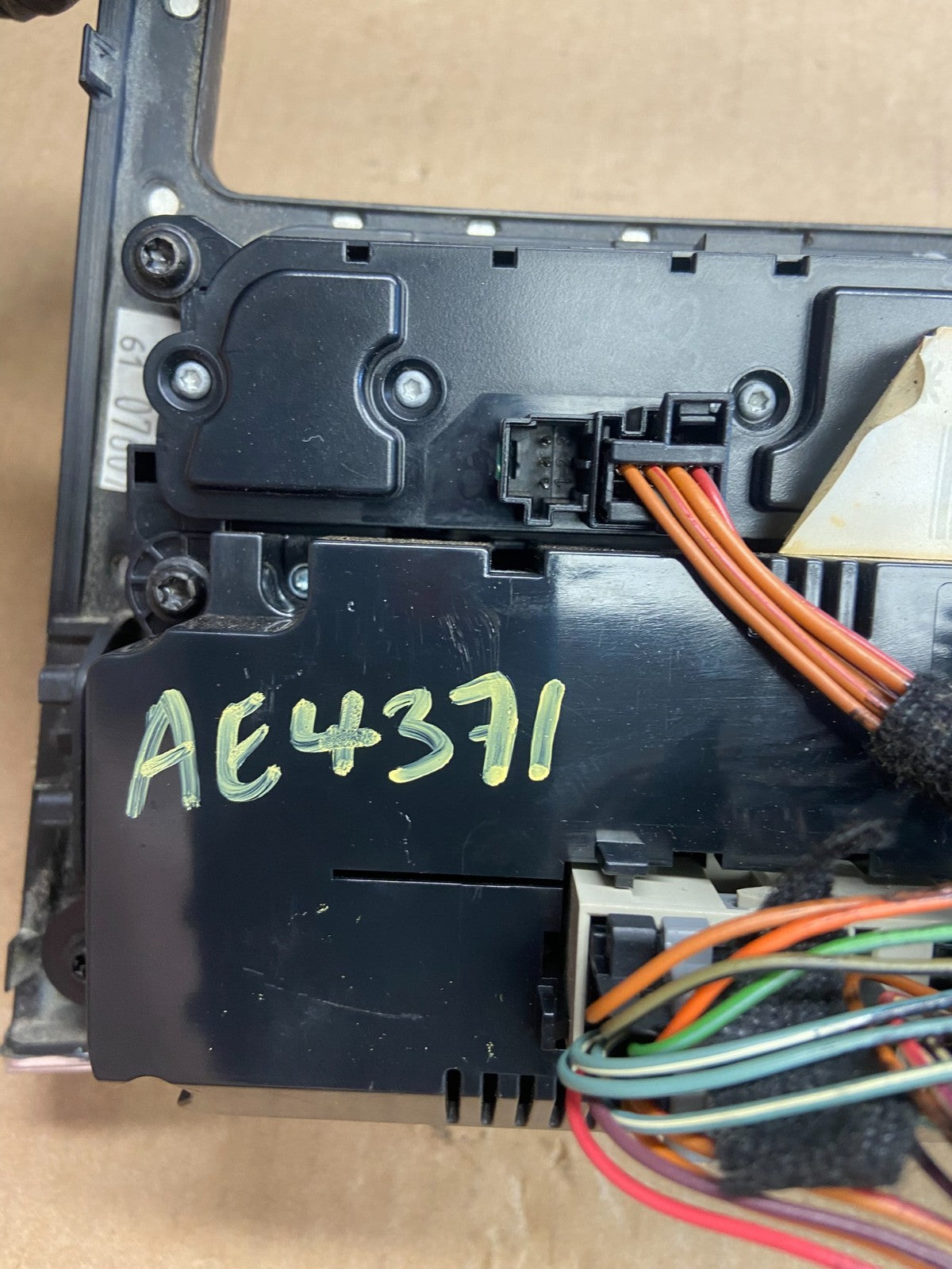 2007-2012 Mercedes X164 GL350 GL450 Climate Control Bezel Wood Switch AE4371 DG6