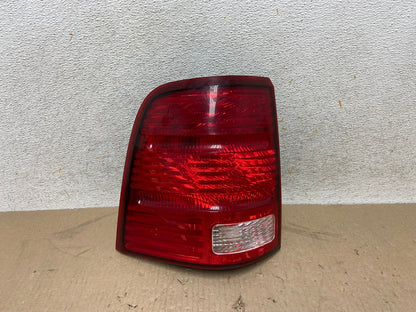 2002 to 2005 Ford Explorer Left Driver Lh Side Tail light AH6933 LK0