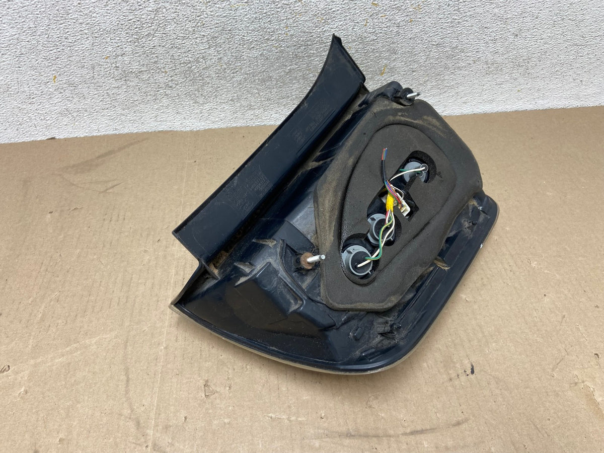 2006 to 2009 Toyota Prius Tail Light Right Passenger Side AH6757 LK5